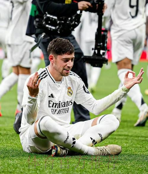 记者:巴尔韦德将会随皇马前往利物浦 阿扎尔不会 记者:巴尔韦德将会随皇马前往利物浦 阿扎尔不会